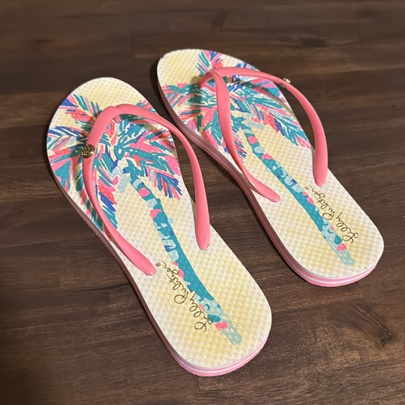 Lilly pulitzer flip flops 7/8 - Picture 8 of 9